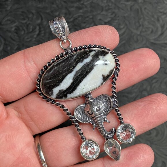 Zebra Jasper and Elephant Pendant Stone Crystal Jewelry - Picture 3 of 7